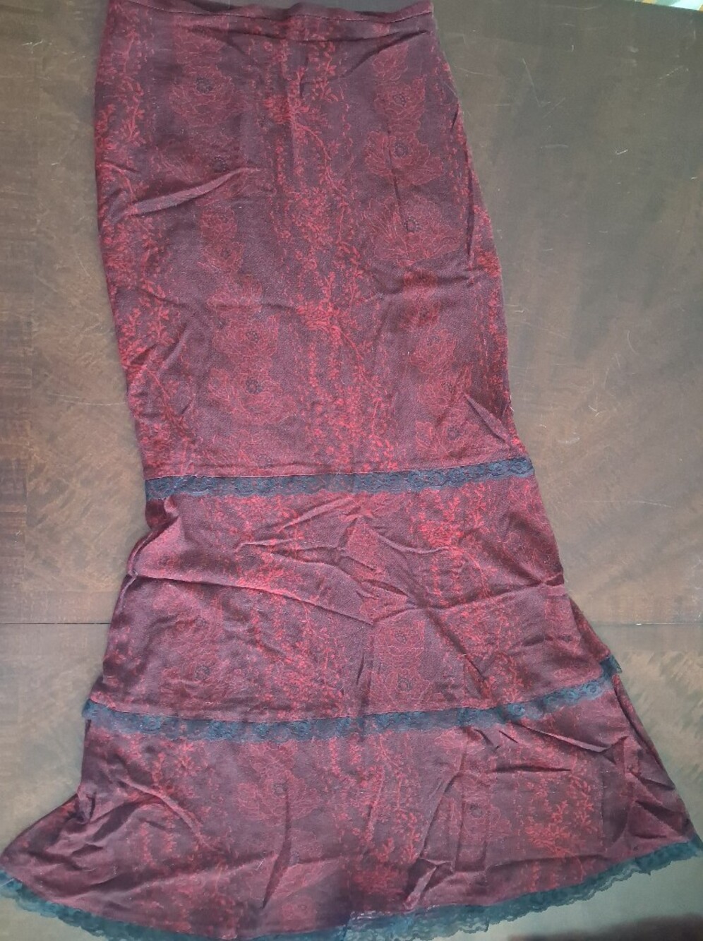 Women's Maroon Floral Pencil Skirt with Black Lace Trim